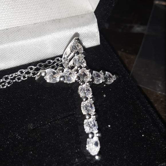 Cross pendant necklace silver cz - Picture 5 of 13